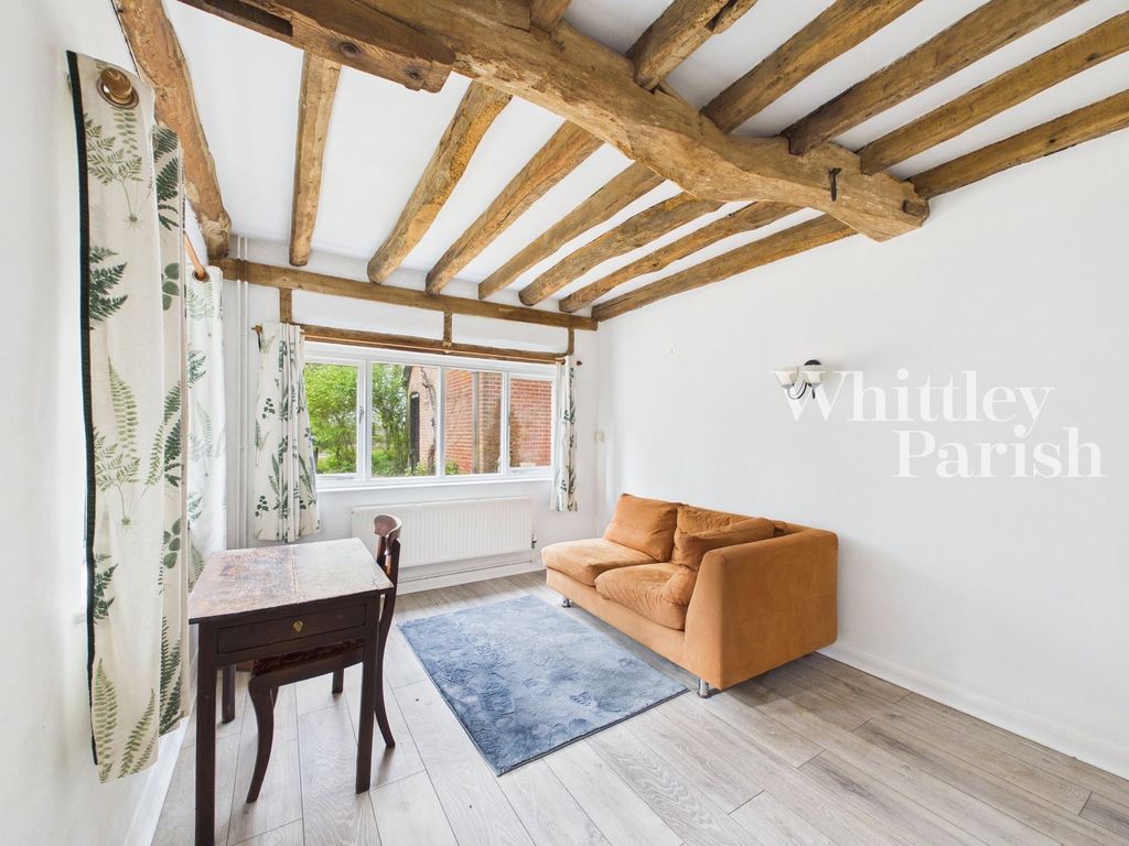 Property photo 2 of 8