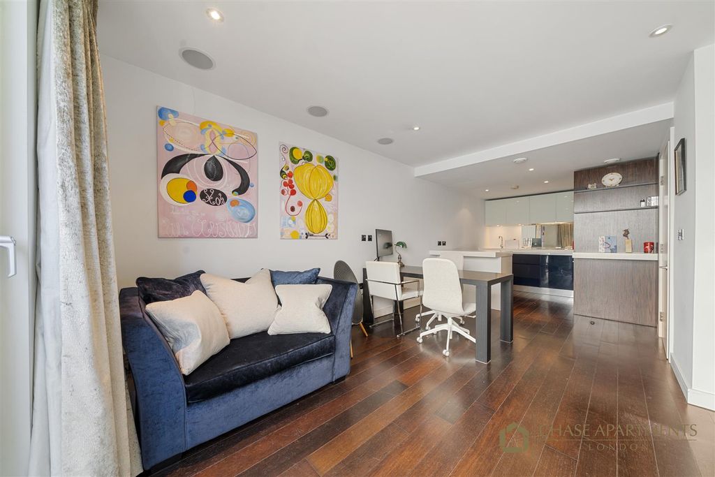 Property photo 1 of 11 Bramah House Sw1W 8Dq-11.Jpg