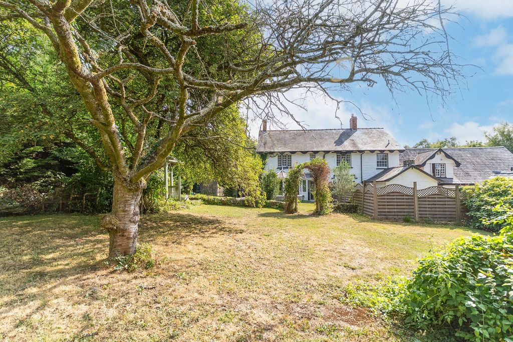 Property photo 3 of 31