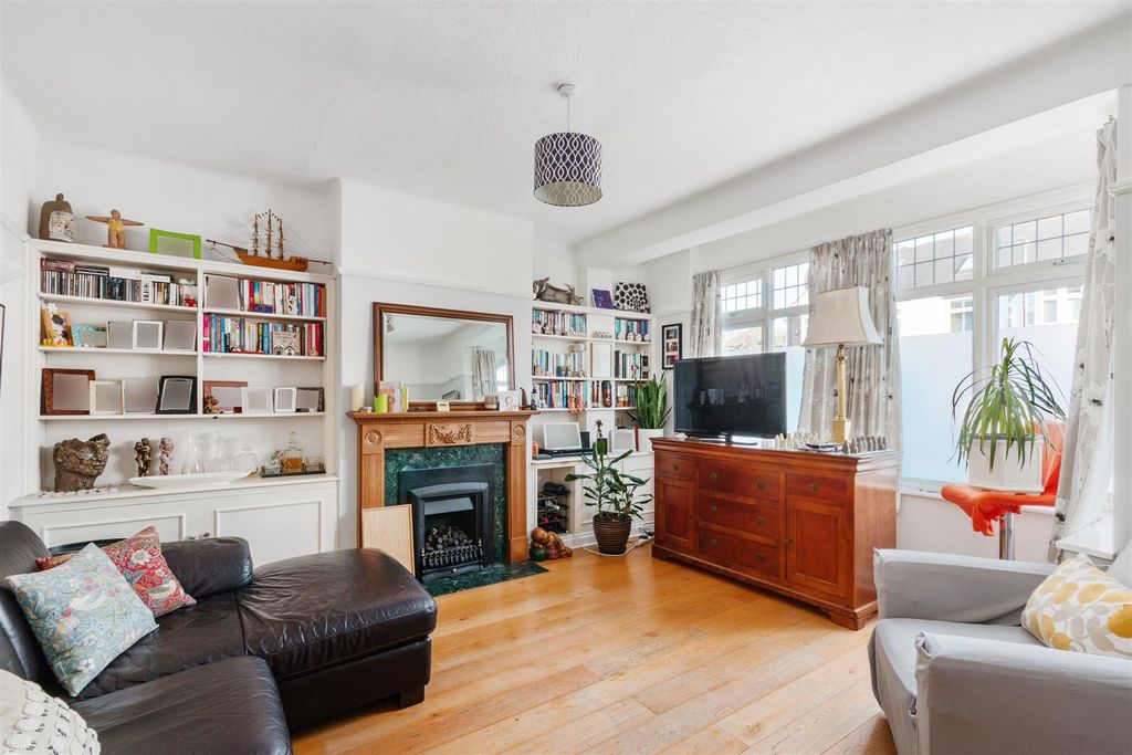 Property photo 2 of 11 Reception Room