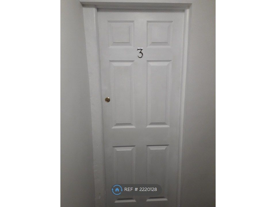 Property photo 1 of 8 Front Door To Flat