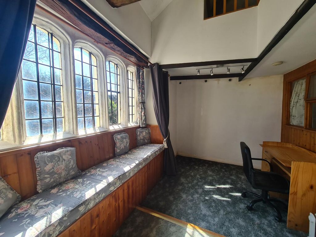 Property photo 3 of 12 Dining Room