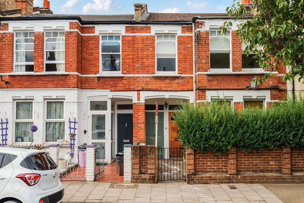 Property photo 1 of 12 1514608-1-6A9944E...
