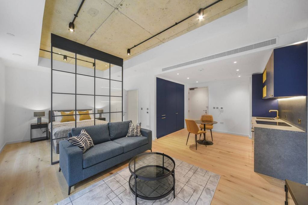 Property photo 3 of 6