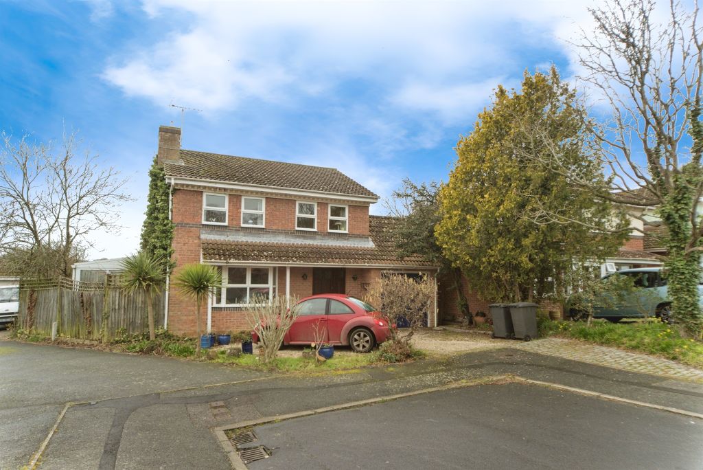Property photo 2 of 17