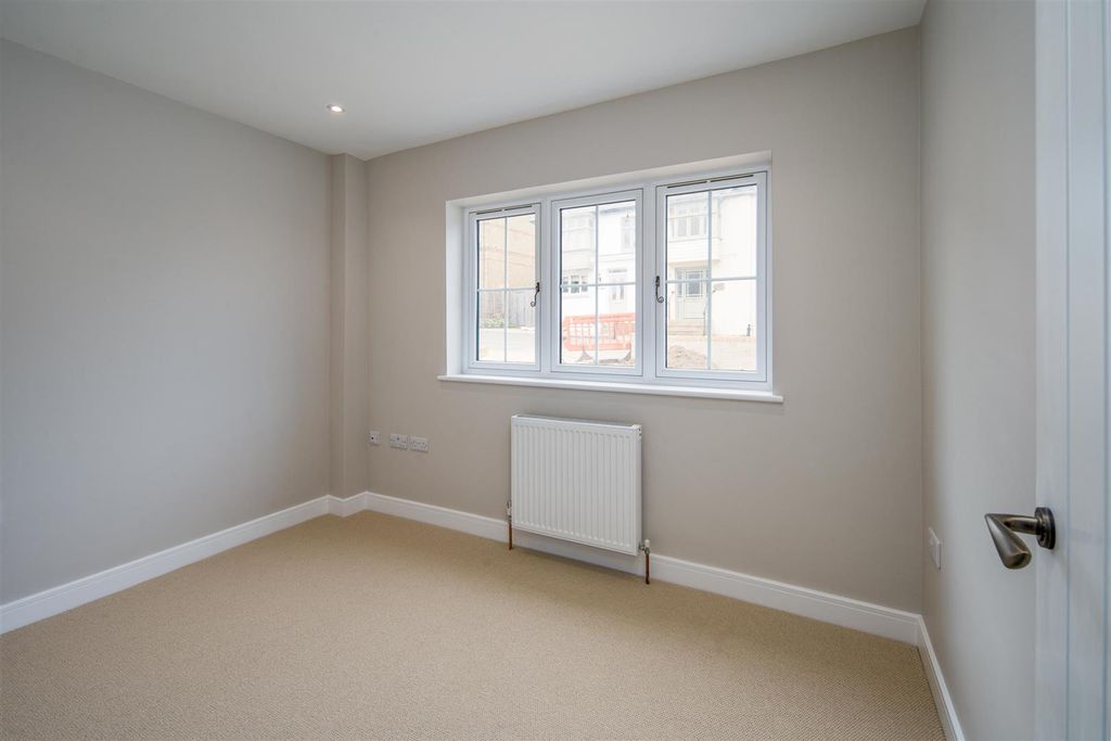 Additional image 18 of 5 bed detached house for saleSeaview, Isle Of Wight PO34