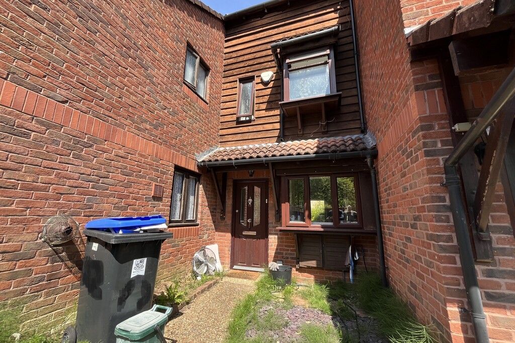 Property photo 1 of 9