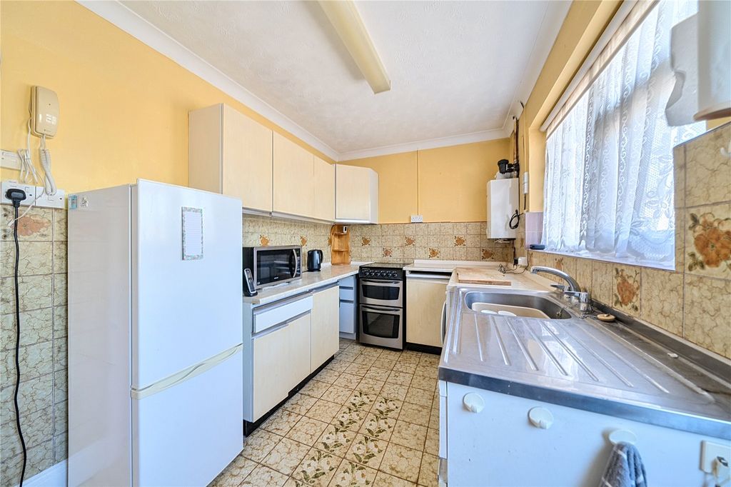 Property photo 3 of 20 Picture No. 06