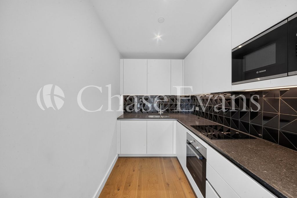 Property photo 2 of 19 Kitchen