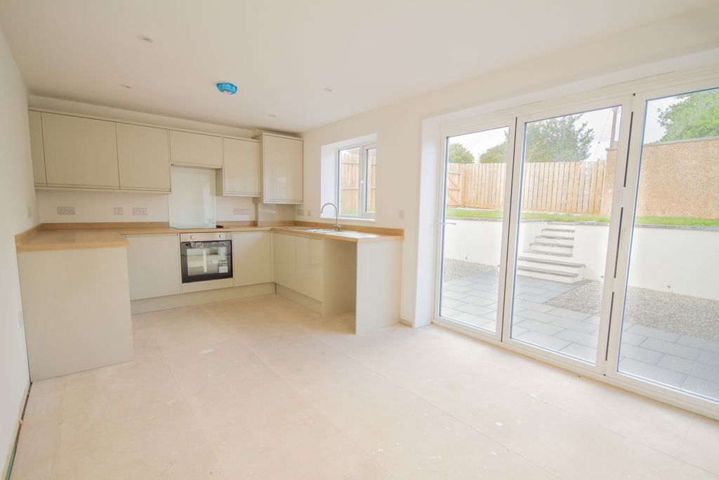 Property photo 3 of 15 Tps-05