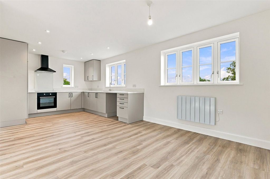 Property photo 3 of 10 Picture No. 07