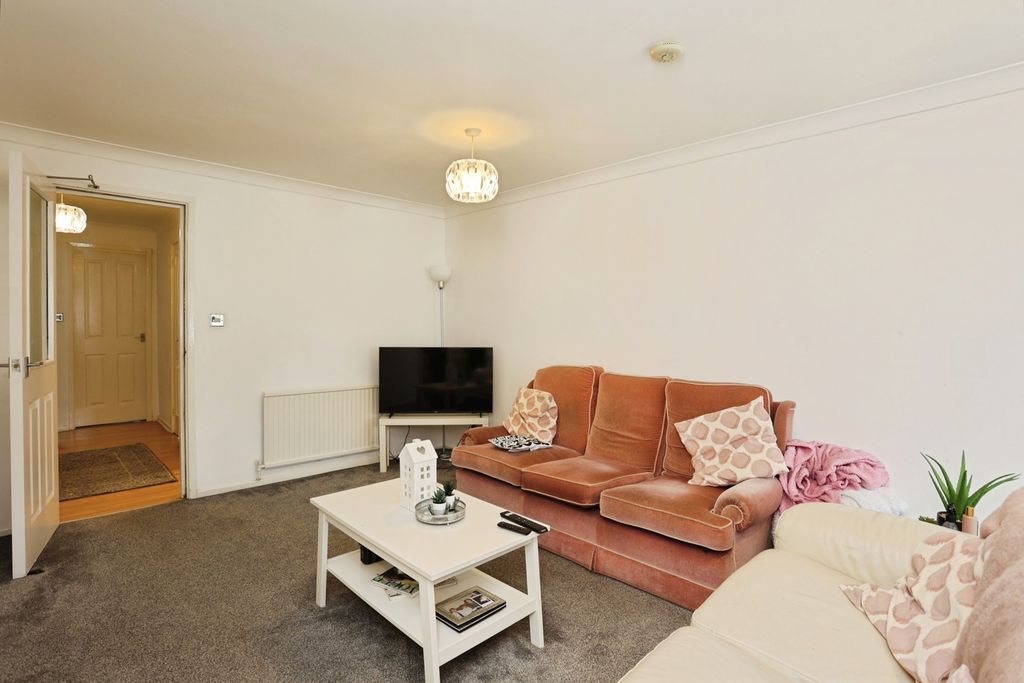 Property photo 3 of 17 Photo