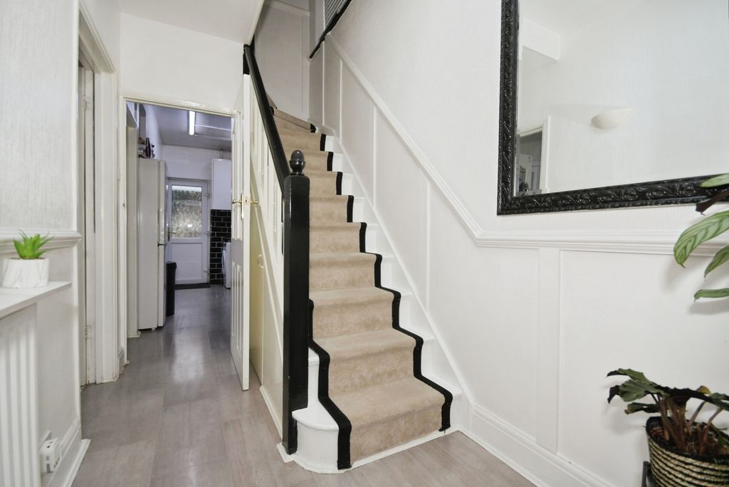 Property photo 1 of 25 Pbox-Img.Jpg