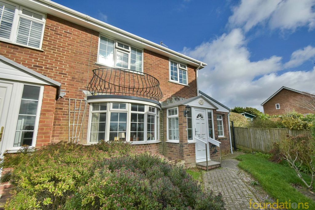 Property photo 1 of 27