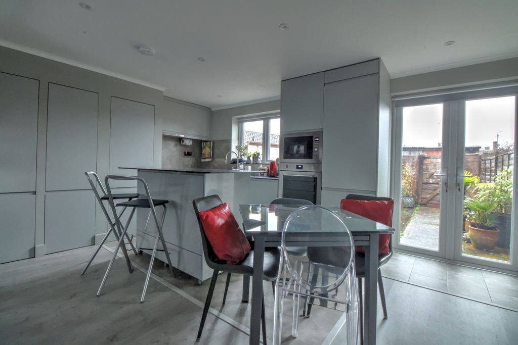 Property photo 2 of 15 Photo #2