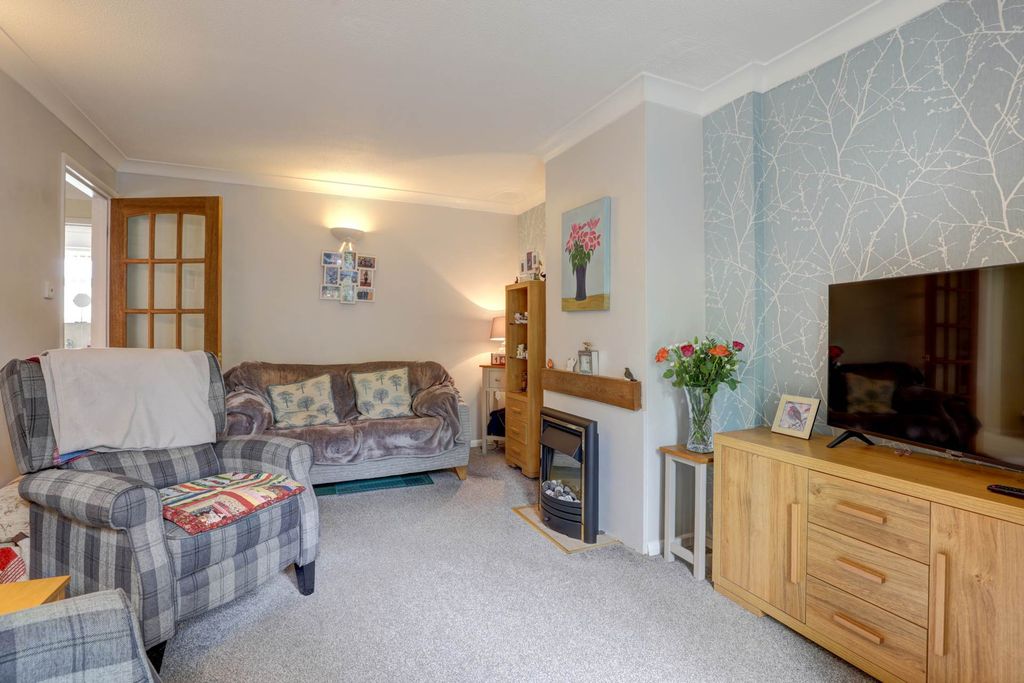 Property photo 3 of 13