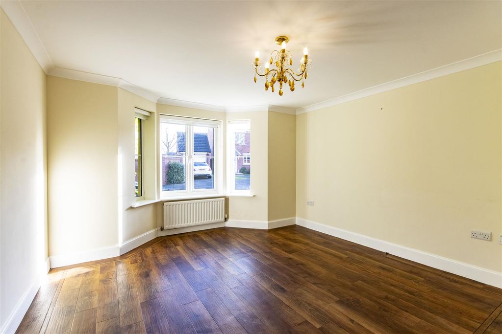 Property photo 2 of 14 Living Room