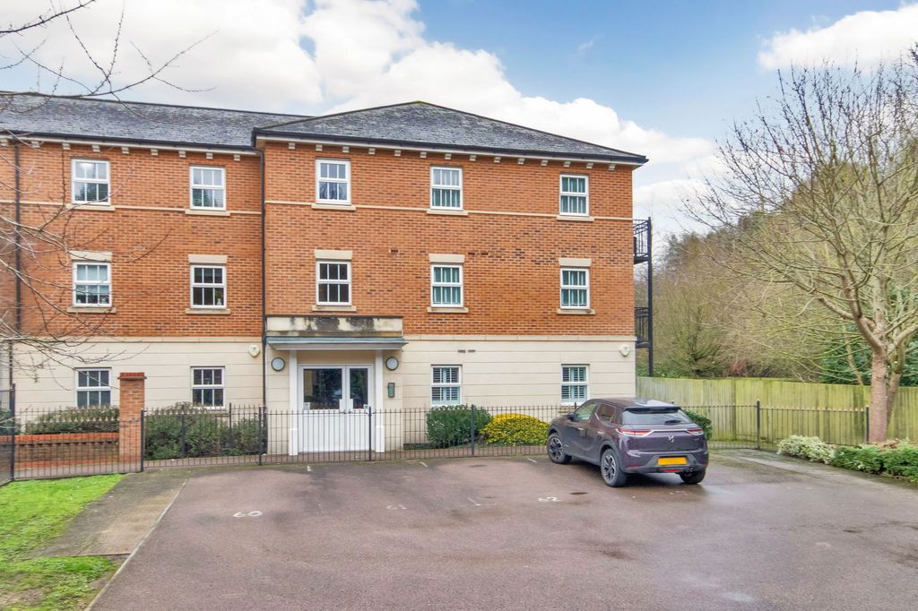 Property photo 2 of 13