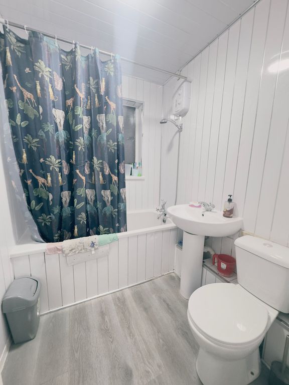 Property photo 3 of 5