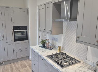 Property photo 3 of 13 Contemporary Kitchen With Integrated Oven And Gas Hob