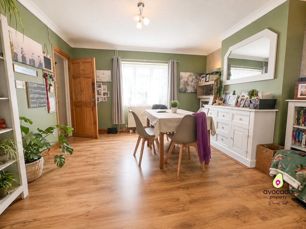 Property photo 3 of 16 5218485