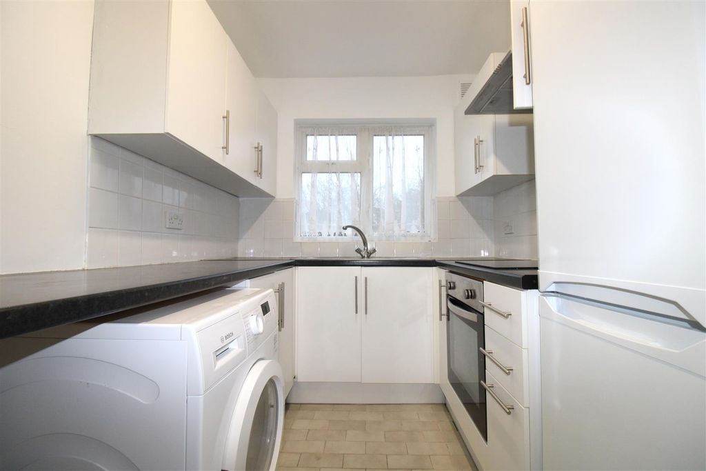 Property photo 2 of 12 Img_4504.Jpg