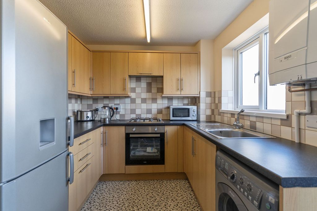 Property photo 2 of 16