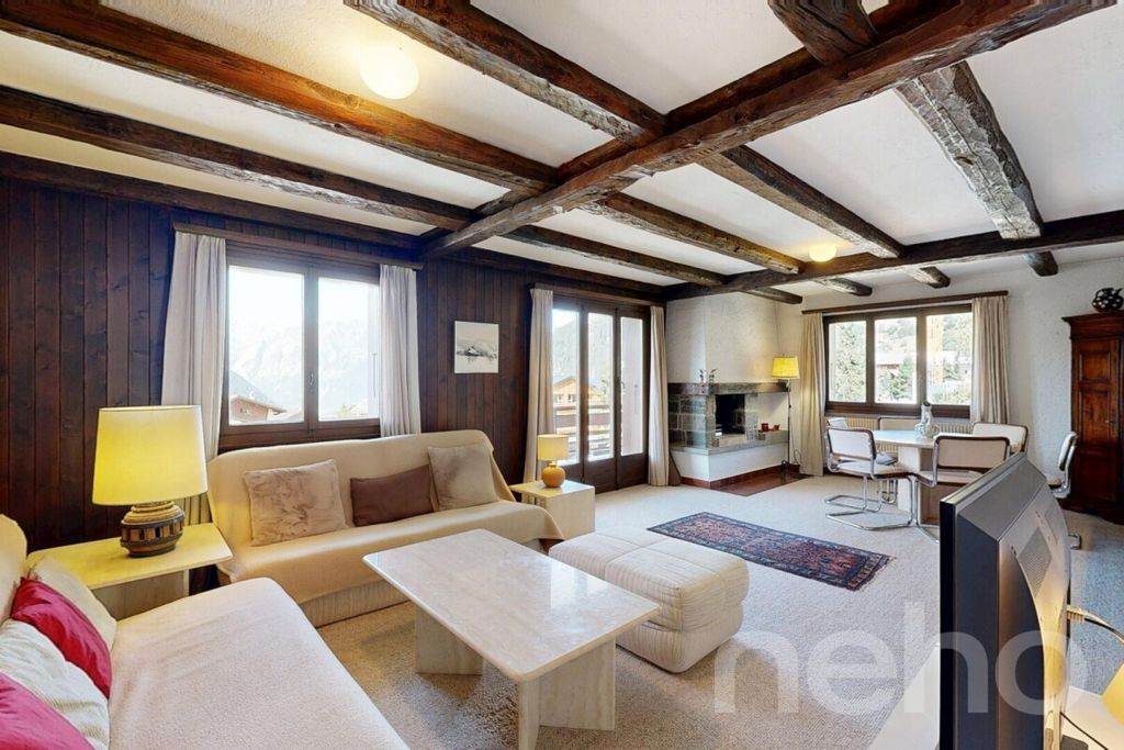 Property photo 2 of 11