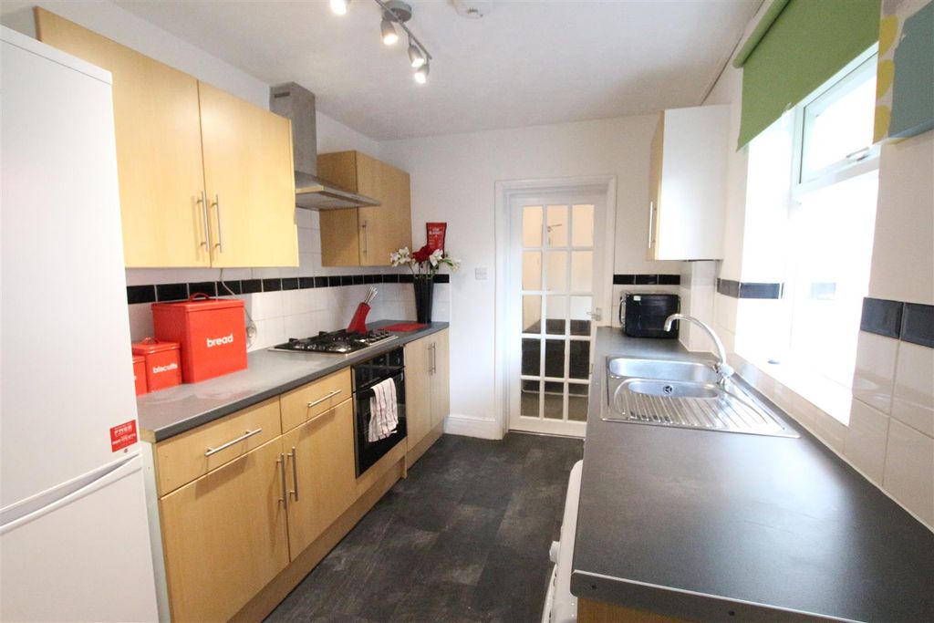 Property photo 3 of 10 Img_0054.Jpg