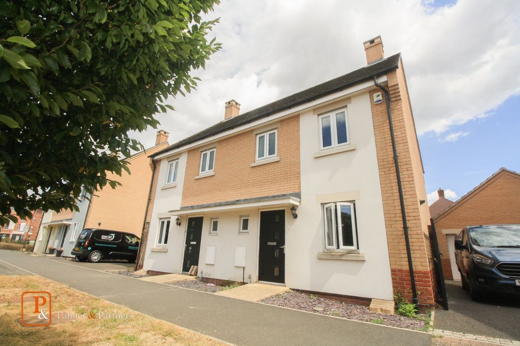 Property photo 1 of 10 External