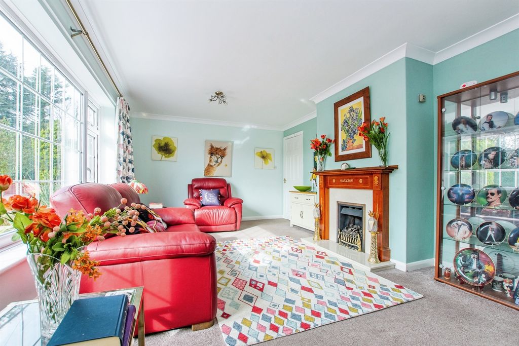 Property photo 3 of 22