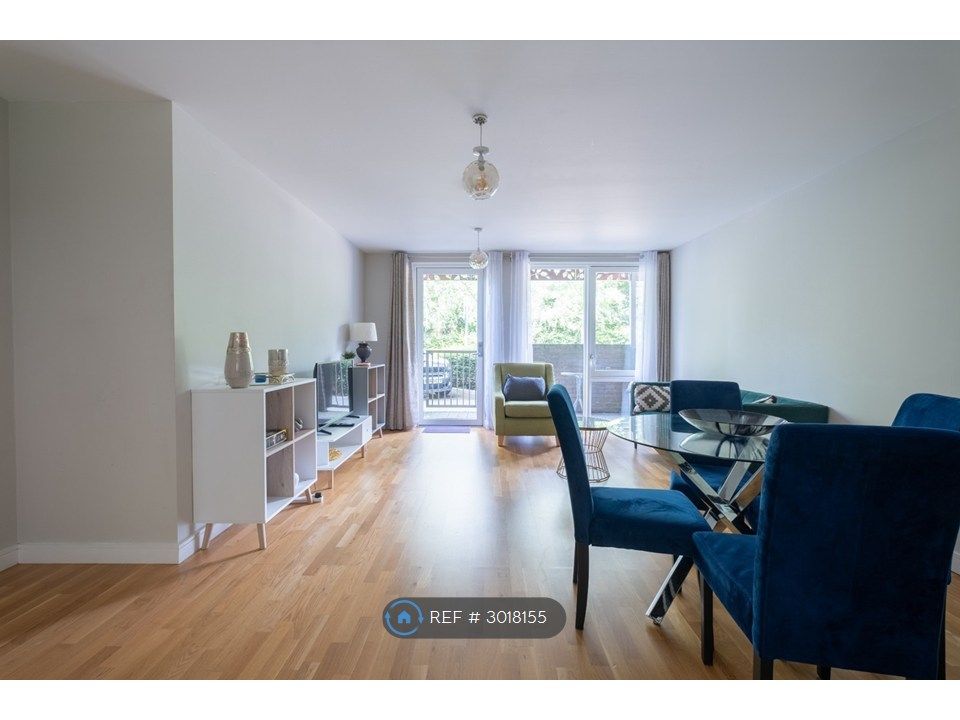 Property photo 2 of 25