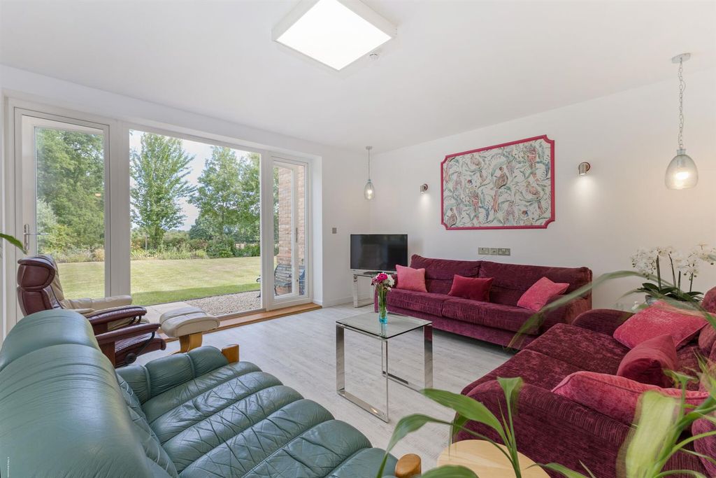 Property photo 3 of 21 94193_Sunnyside-Forest-Road (9)_Low.Jpg