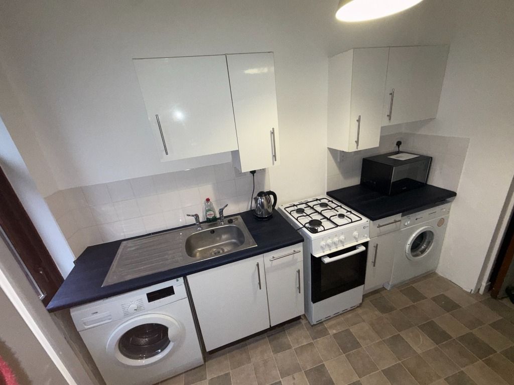 Property photo 3 of 8 Photo 3