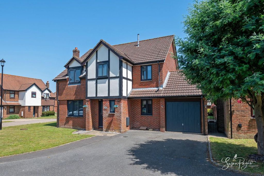 Property photo 1 of 37