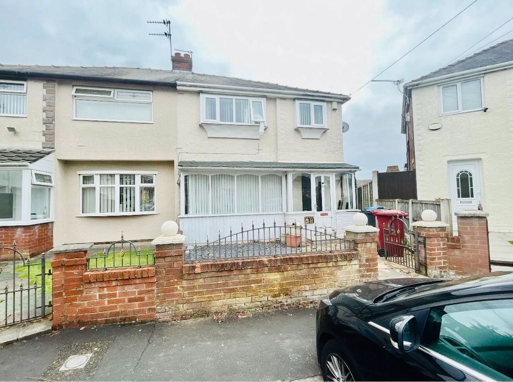 Property photo 1 of 11