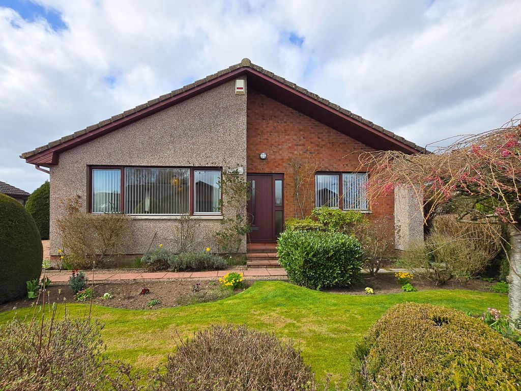 Property photo 1 of 21 Front (Exterior)