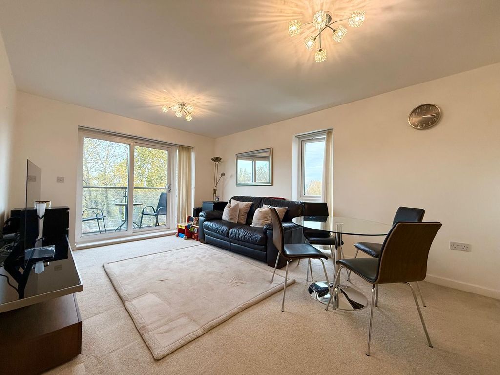 Property photo 1 of 14 Photo 15