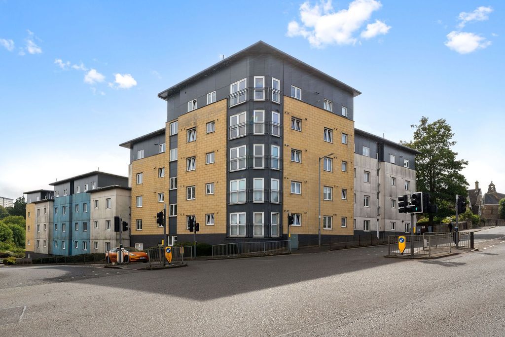 Property photo 2 of 17 Street View