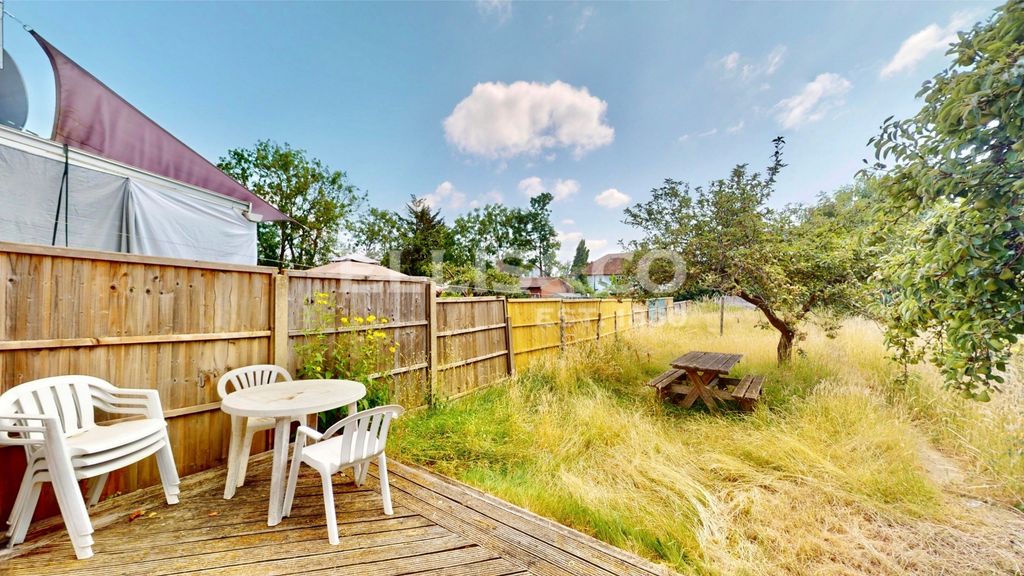 Property photo 2 of 21 Picture No. 02