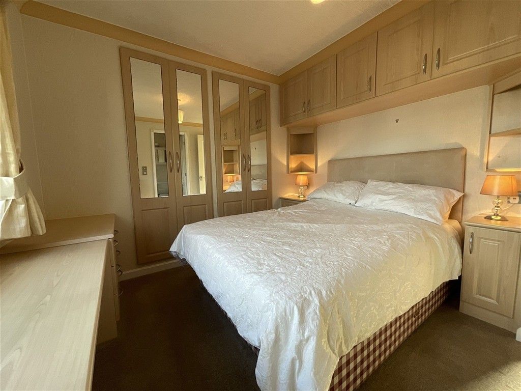 Property photo 3 of 10 Bedroom 1