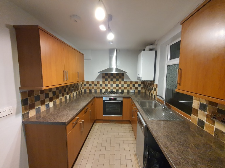 Property photo 2 of 9