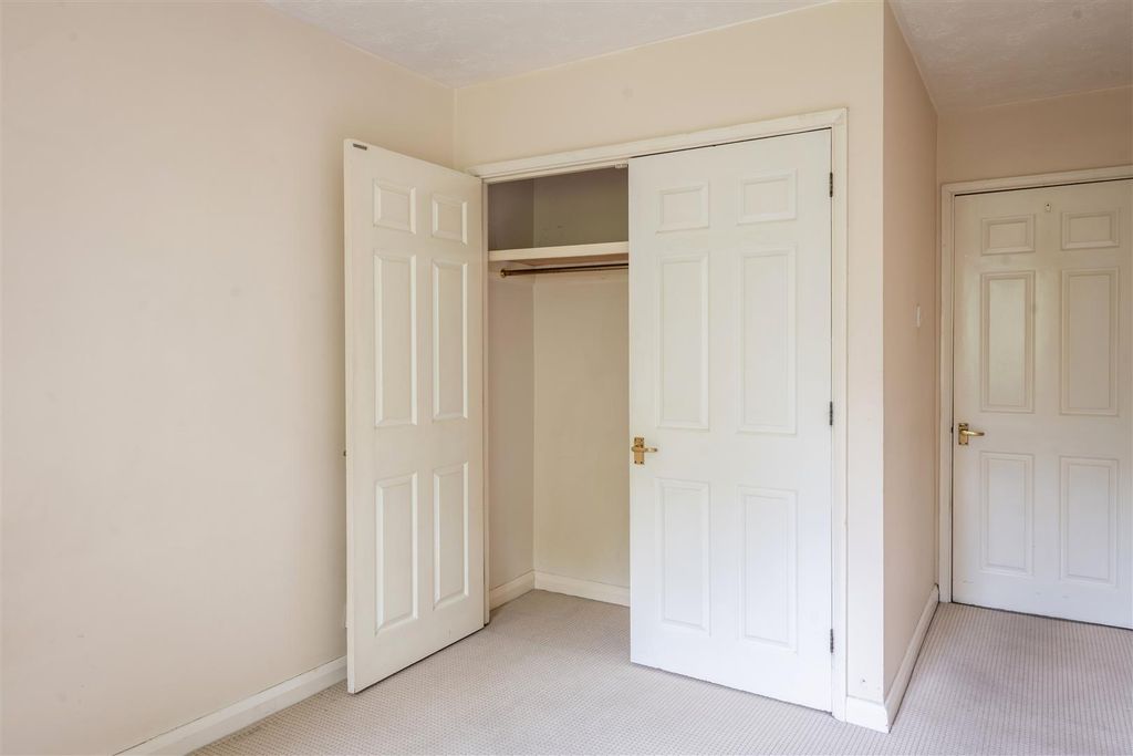 Property photo 3 of 8 6 The Oaks Internals-5 - Copy.Jpg