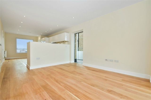 Property photo 2 of 8