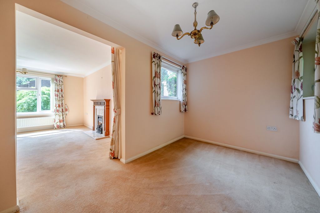 Property photo 3 of 8
