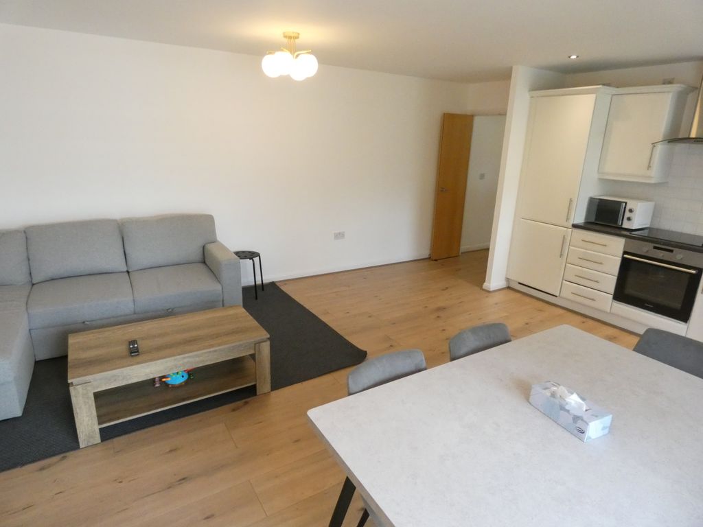 Property photo 3 of 11
