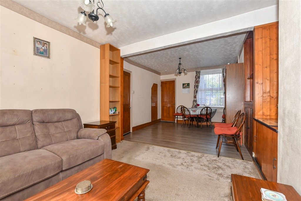 Property photo 3 of 19 Lounge/Diner