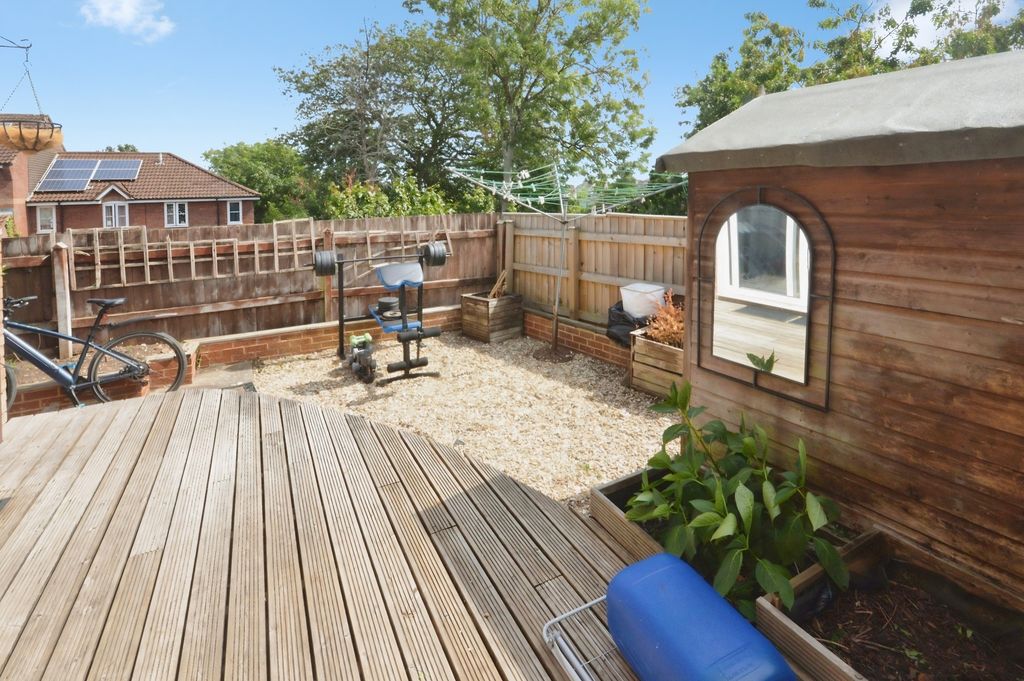 Property photo 2 of 10 Garden