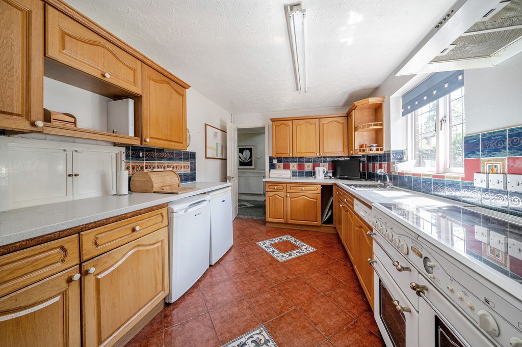 Property photo 3 of 15