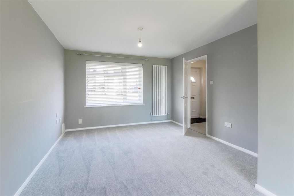 Property photo 2 of 10 Westminster Road - 003.Jpg